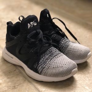 Lululemon x APL